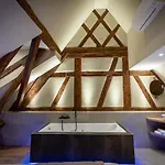 Serenity - De Prestige 4 Et 5 Etoiles - 2, 4 Et 6 Personnes- Centre Historique * Colmar