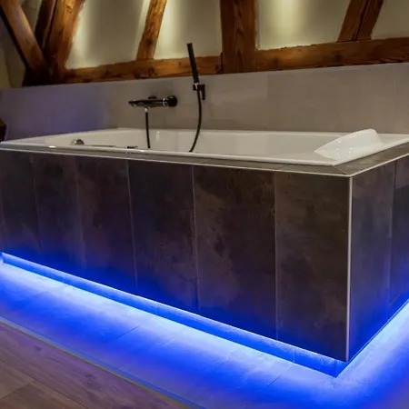 Serenity - De Prestige 4 Et 5 Etoiles - 2, 4 Et 6 Personnes- Centre Historique アパート *