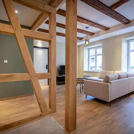 Apartment Serenity - De Prestige 4 Et 5 Etoiles - 2, 4 Et 6 Personnes- Centre Historique *