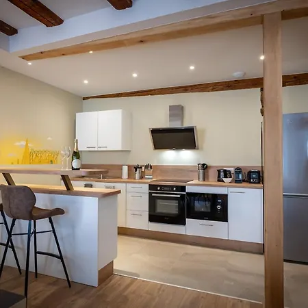 Appartement Serenity - De Prestige 4 Et 5 étoiles - 2, 4 Et 6 Personnes- Centre Historique Colmar