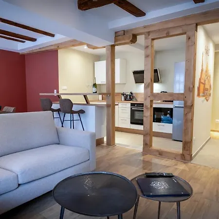 Appartement Serenity - De Prestige 4 Et 5 étoiles - 2, 4 Et 6 Personnes- Centre Historique Colmar
