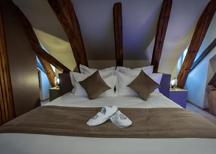 Serenity - De Prestige 4 Et 5 Etoiles - 2, 4 Et 6 Personnes- Centre Historique Apartmán